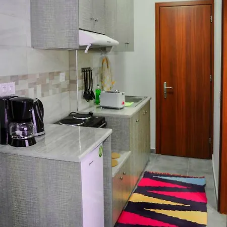 Anna Apartman *