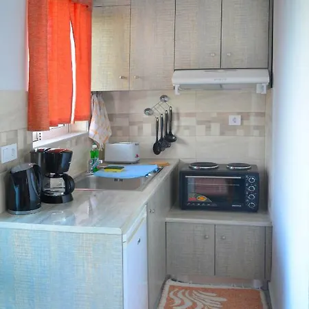 Anna Apartment *